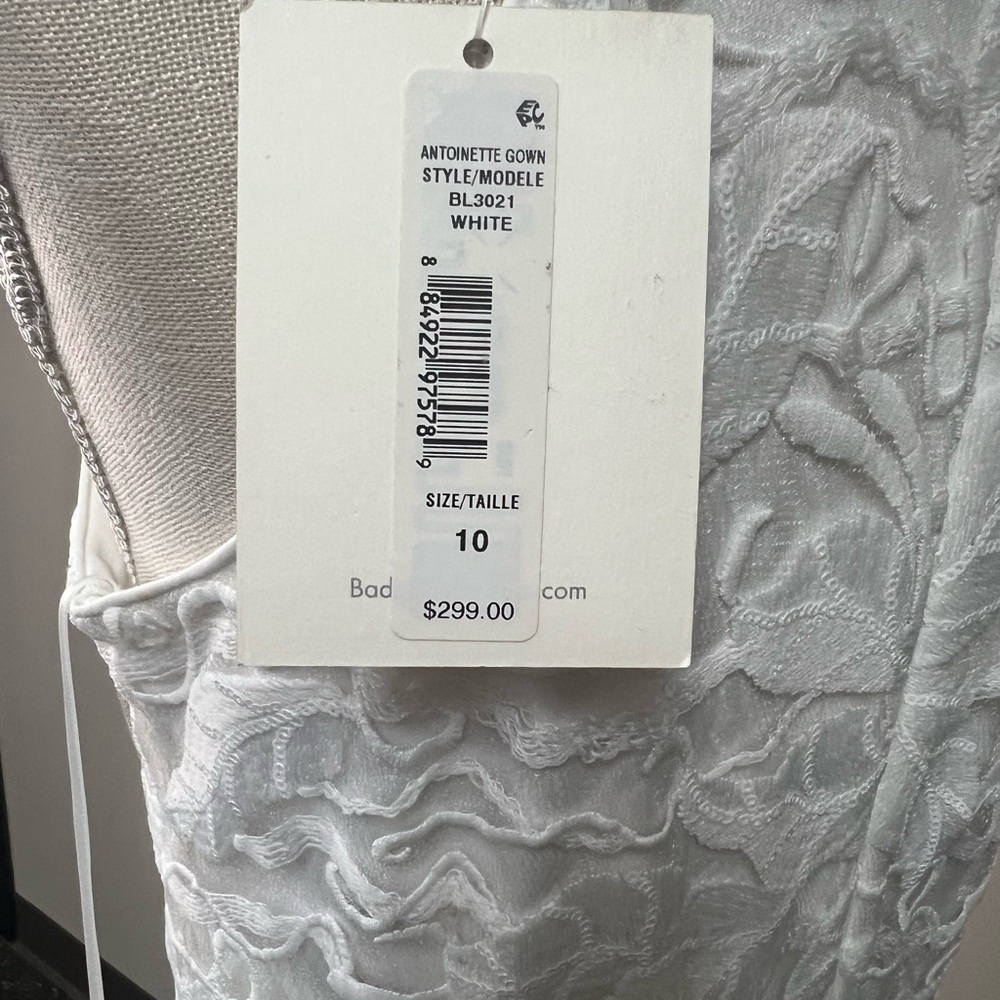 NWT Belle by Bartley Mischka halter neck white formal dress. Size 10 - Picture 7 of 7